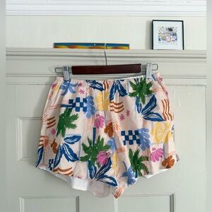 Isla Women’s Cotton Graphic Shorts, Small Great used